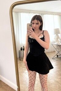 Девушка Асель 18 Русская из Москвы thumb